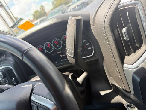 Used 2022 Chevrolet Silverado 1500 RST AWD/4WD image 18