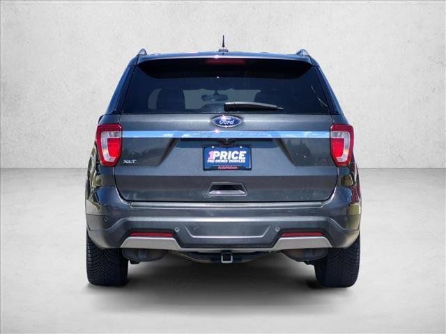 Used 2019 Ford Explorer XLT w/ Equipment Group 202A FWD image 5