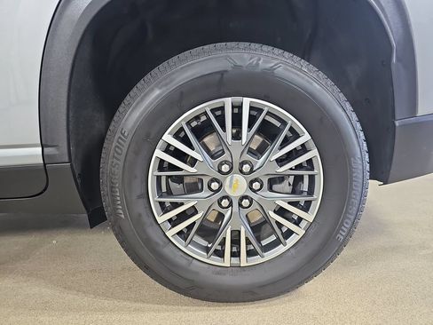 Certified 2024 Chevrolet Traverse LT AWD/4WD image 41