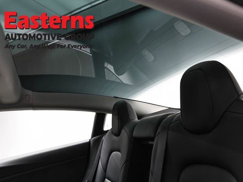 Used 2021 Tesla Model 3 Standard Range Plus image 32