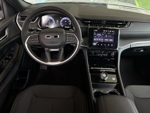 New 2026 Jeep Grand Cherokee L Laredo RWD image 10