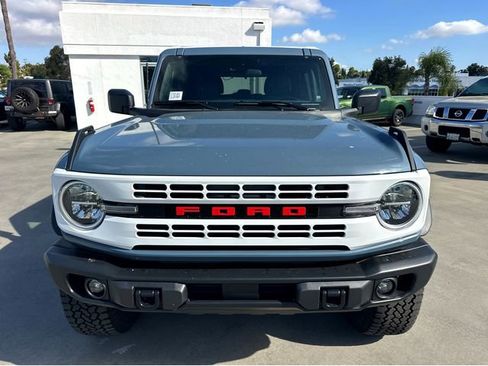 Used 2025 Ford Bronco Heritage Edition AWD/4WD image 2