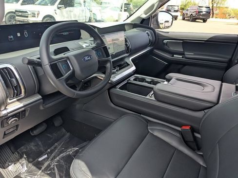 New 2026 Ford Expedition Platinum w/ Driver's Package AWD/4WD image 21