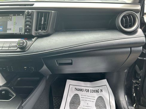 Used 2018 Toyota RAV4 XLE image 28