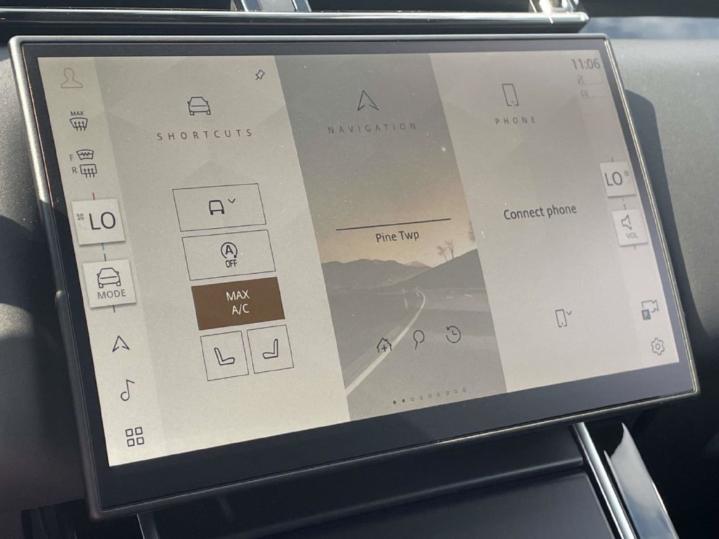 New 2026 Land Rover Range Rover Velar Dynamic SE AWD/4WD image 19