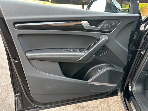 Used 2020 Audi Q5 2.0T Premium Plus w/ Premium Plus Package image 12