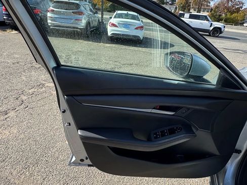 Used 2020 MAZDA MAZDA3 Select Sedan 4D image 9