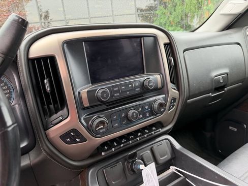 Used 2018 GMC Sierra 1500 Denali w/ Denali Ultimate Package AWD/4WD image 10
