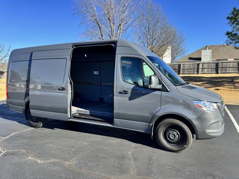 Certified 2024 Mercedes-Benz Sprinter 2500 image 7