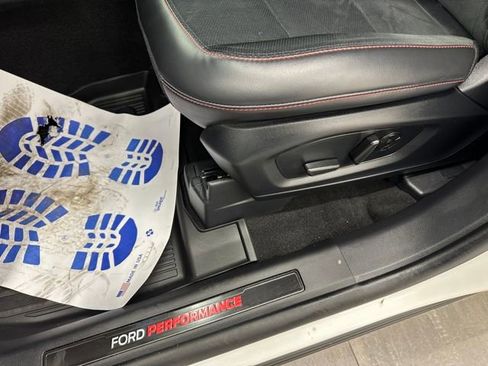 Certified 2025 Ford Explorer ST image 38