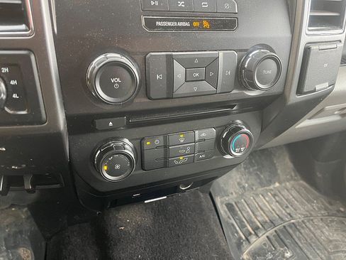 Used 2018 Ford F150 XLT image 10