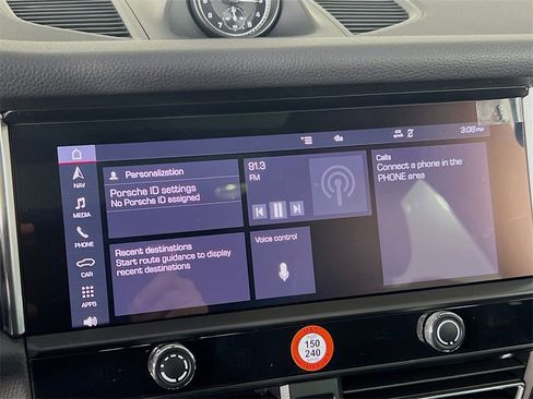 New 2026 Porsche Macan image 15