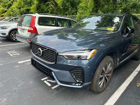 Used 2024 Volvo XC60 B5 Plus w/ Protection Package Premier AWD/4WD image 12