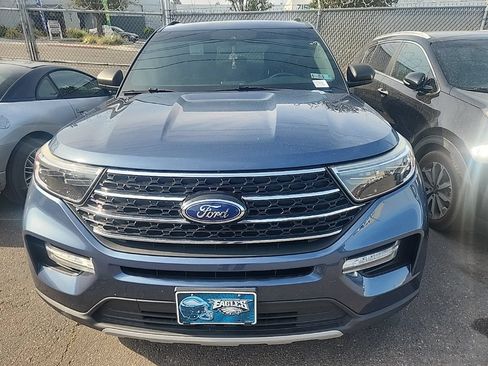 Used 2020 Ford Explorer XLT w/ Equipment Group 202A AWD/4WD image 2