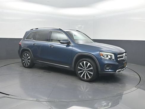 Used 2022 Mercedes-Benz GLB 250 image 31