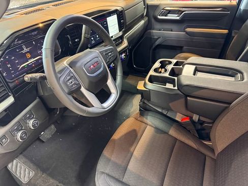 New 2026 GMC Sierra 1500 Elevation image 15