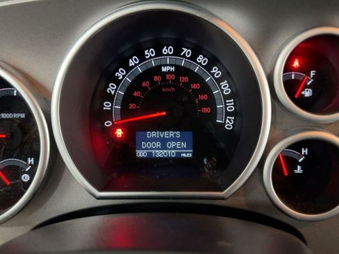 Used 2015 Toyota Sequoia Platinum image 19