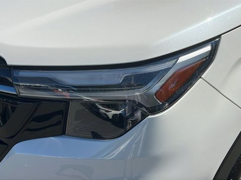 Certified 2025 Subaru Forester Touring AWD/4WD image 9