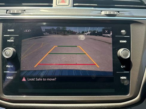 Used 2023 Volkswagen Tiguan SE image 26