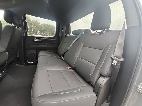 Used 2025 Chevrolet Silverado 1500 LT AWD/4WD image 9