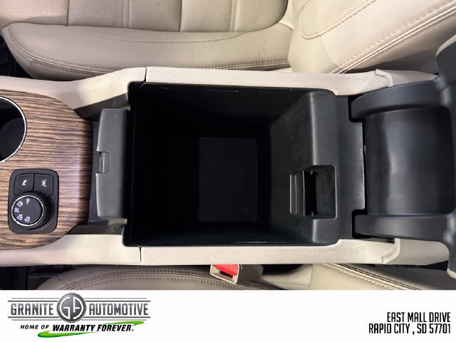 Used 2019 GMC Acadia Denali w/ Technology Package AWD/4WD image 23