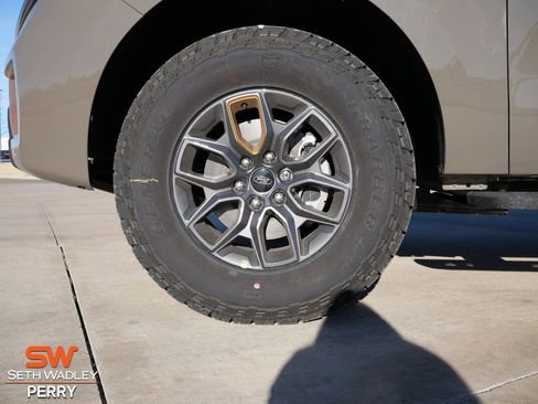 New 2026 Ford Expedition Tremor image 6