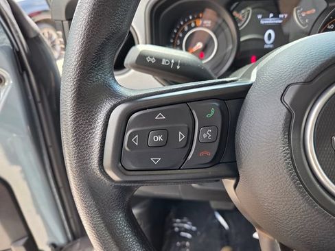 Used 2024 Jeep Gladiator Sport AWD/4WD image 29