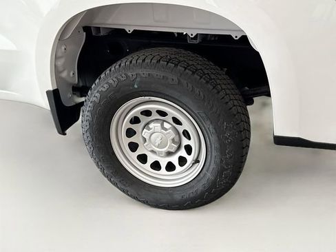 New 2025 Chevrolet Silverado 1500 W/T w/ WT Value Package image 28