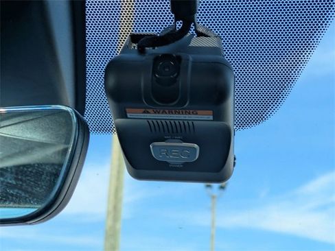 Used 2025 Nissan Sentra SR w/ SR Premium Package image 20