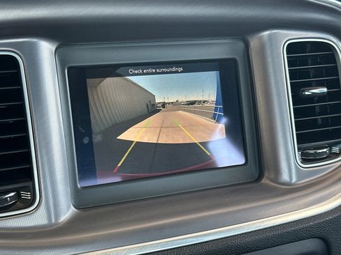 Certified 2022 Dodge Charger SXT image 18