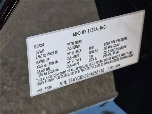 Used 2024 Tesla Model Y Long Range AWD/4WD image 15