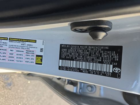 Used 2020 Toyota Corolla SE image 34