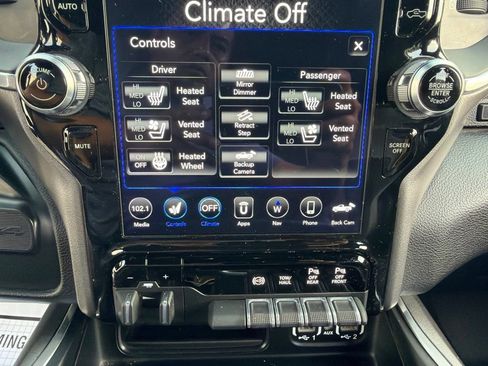 Used 2021 RAM 2500 4x4 Mega Cab Laramie image 36