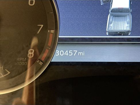 Used 2024 Nissan Frontier SV AWD/4WD image 19