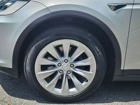 Used 2018 Tesla Model X 100D AWD/4WD image 17