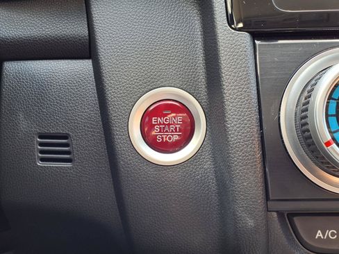Used 2015 Honda Fit EX image 11