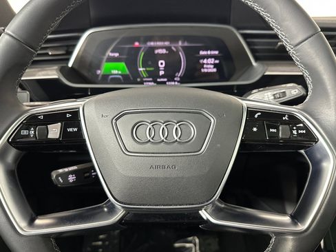 Used 2023 Audi e-tron Premium w/ Convenience Plus Package image 22