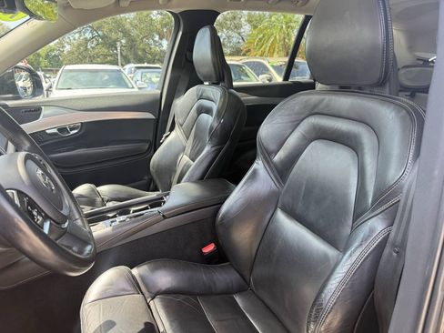 Used 2016 Volvo XC90 T6 Momentum w/ Vision Package AWD/4WD image 12