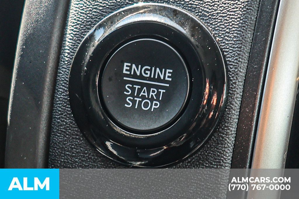 Used 2025 Ford Expedition Active AWD/4WD image 48