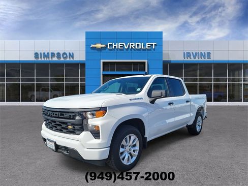 Used 2025 Chevrolet Silverado 1500 Custom image 4