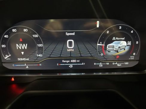 Used 2023 GMC Yukon SLT w/ SLT Luxury Package AWD/4WD image 27