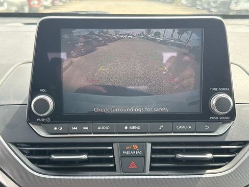 Used 2024 Nissan Altima 2.5 SR image 23