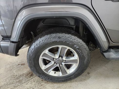 Used 2021 Jeep Wrangler Unlimited Sahara w/ Uconnect 4C Nav & Sound Group image 44