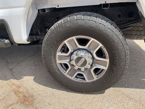 Used 2024 Ford F250 Lariat w/ FX4 Off-Road Package AWD/4WD image 43