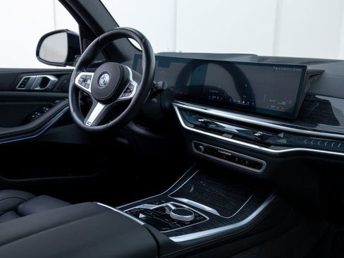 Used 2025 BMW X5 xDrive40i w/ M Sport Package AWD/4WD image 23