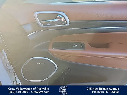 Used 2019 Jeep Grand Cherokee Summit AWD/4WD image 45