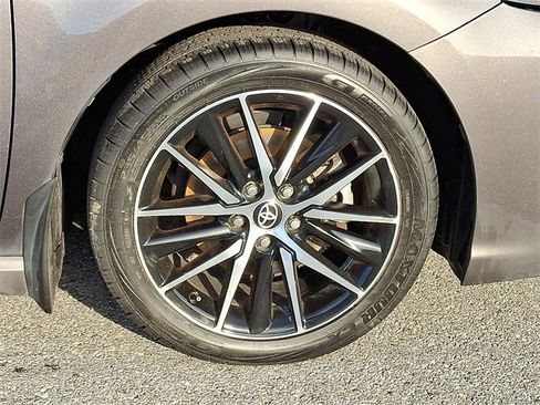 Certified 2023 Toyota Camry SE image 8