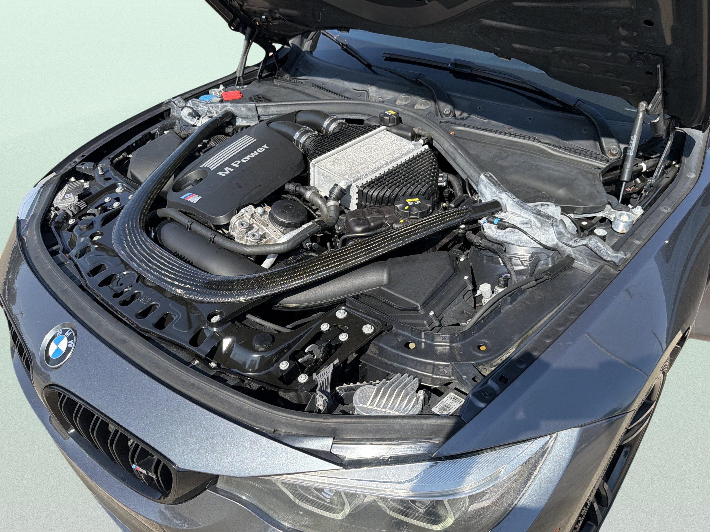 Used 2018 BMW M4 Convertible RWD image 12