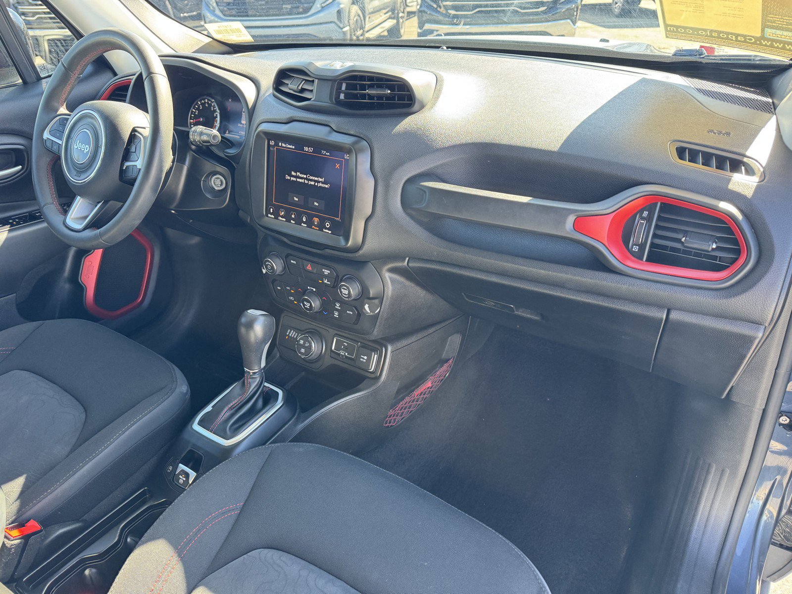 Used 2023 Jeep Renegade Trailhawk AWD/4WD image 7