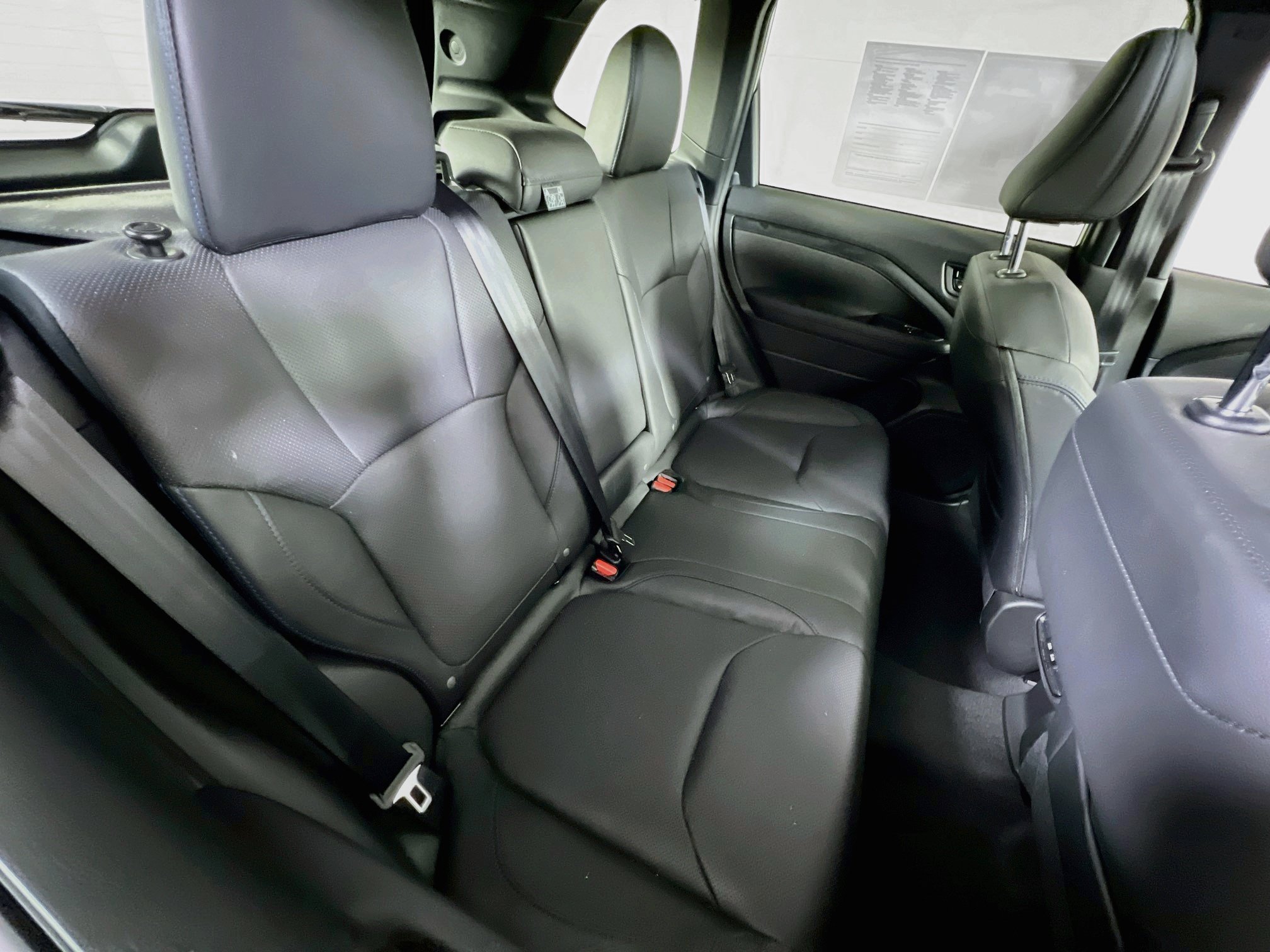 Used 2025 Subaru Forester Limited AWD/4WD image 26